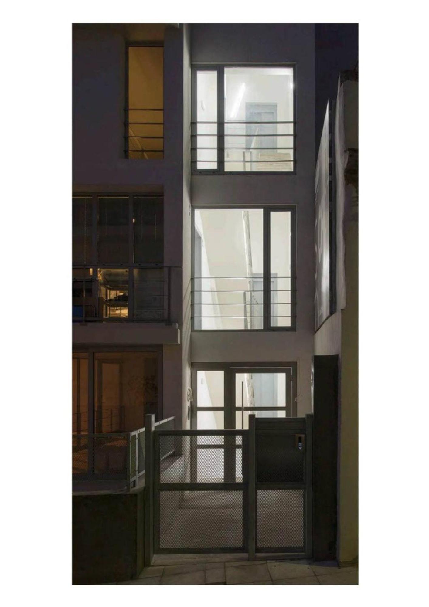 אתונה Ma Maison No5 Penthouse Loft, Private Heated Pool, Acropolis View, Ultra High Speed Internet 300 Mbps, Short Walk To Acropolis, Parking Upon Request, 1' From Metro מראה חיצוני תמונה