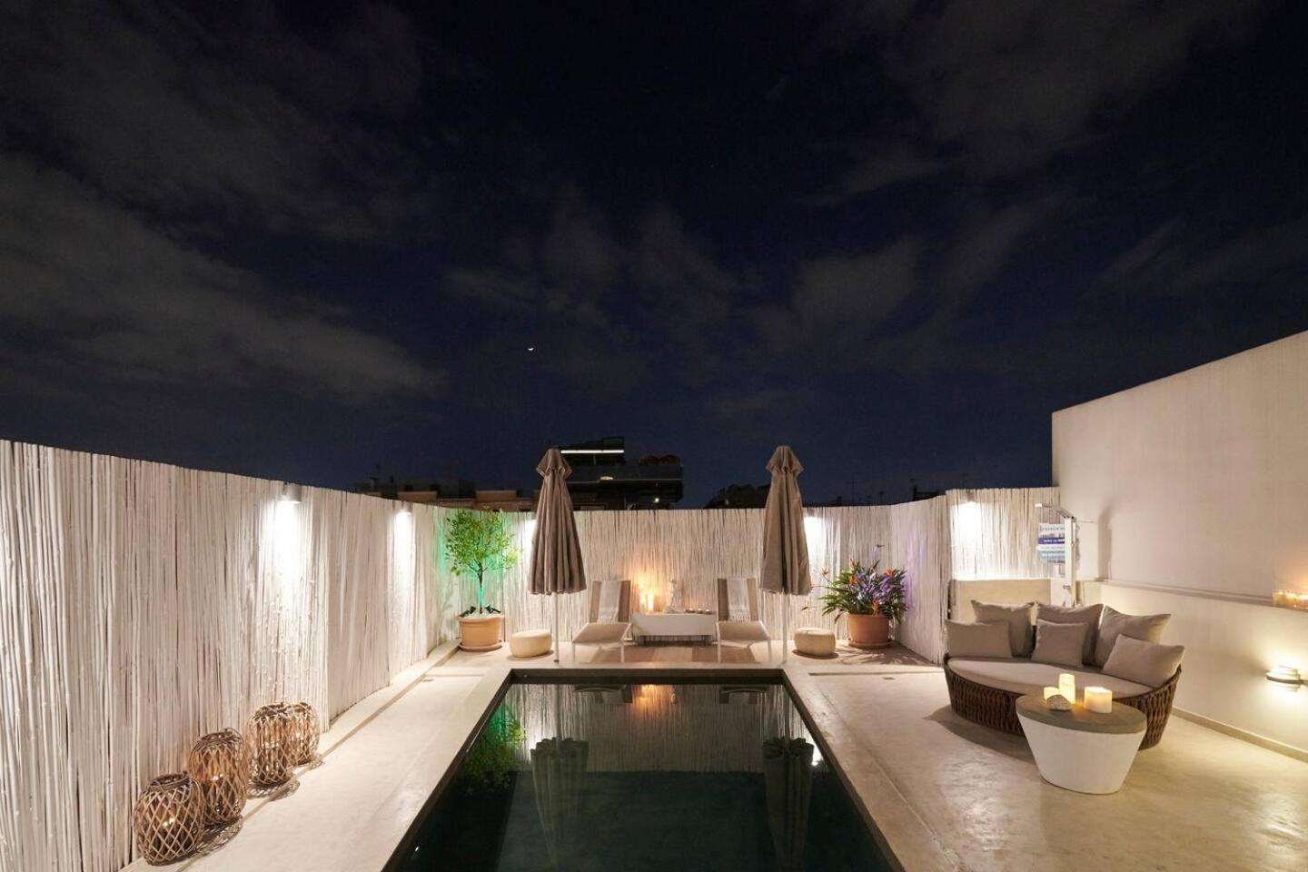 אתונה Ma Maison No5 Penthouse Loft, Private Heated Pool, Acropolis View, Ultra High Speed Internet 300 Mbps, Short Walk To Acropolis, Parking Upon Request, 1' From Metro מראה חיצוני תמונה